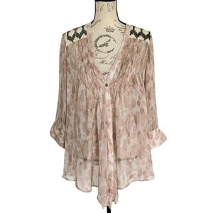 Elizabeth and James 100% Silk Sheer long sleeve Sequin Blouse L Boho Festival
